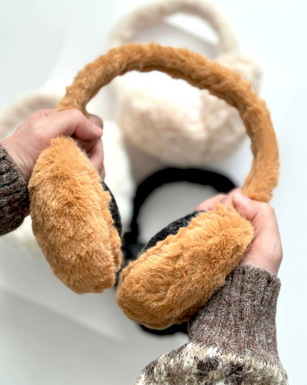 گوشگیر تاشوی پشمی کد 1306 - تصویر 2